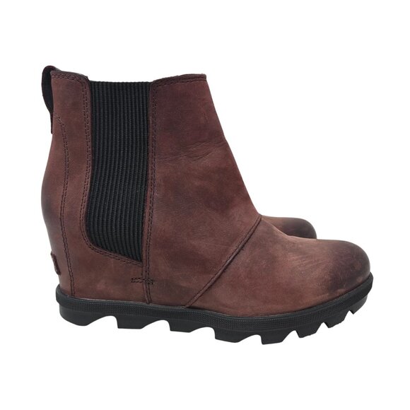 Sorel  Sz 8 Joan Of Artic Burgundy  Distressed Chelsea Wedge II Boots - Picture 1 of 11